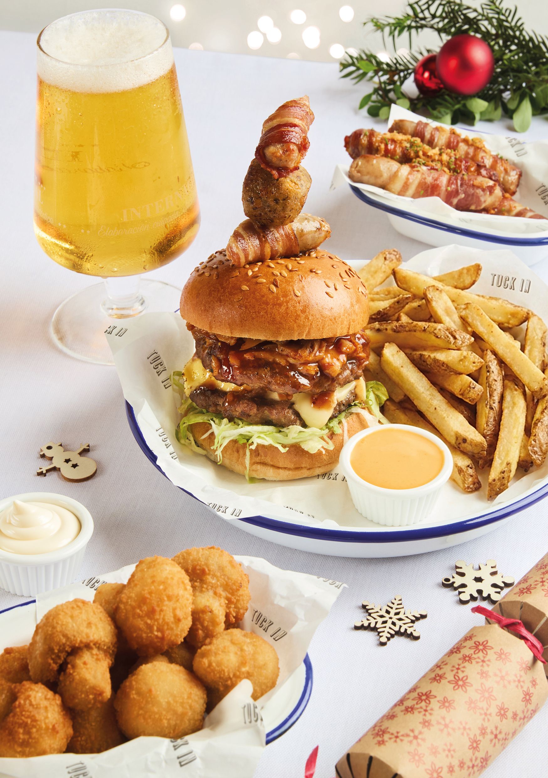 Festive Lunch & Dinner at The British Oak in Kingswinford
